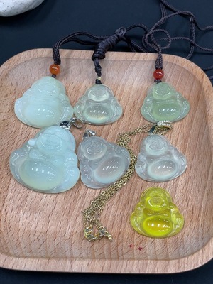 H27118357 Xiuyu (Serpentine Jade) Pendant