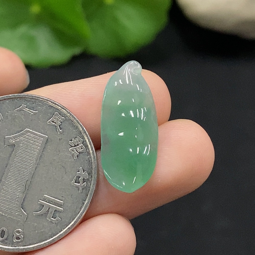 F34996523 Jadeite Blessed Bean Inlay Piece, Total Weight Approximately 1g