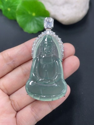 F44323378 翡翠镶嵌观音吊坠 非金 货品总约重18.29g
