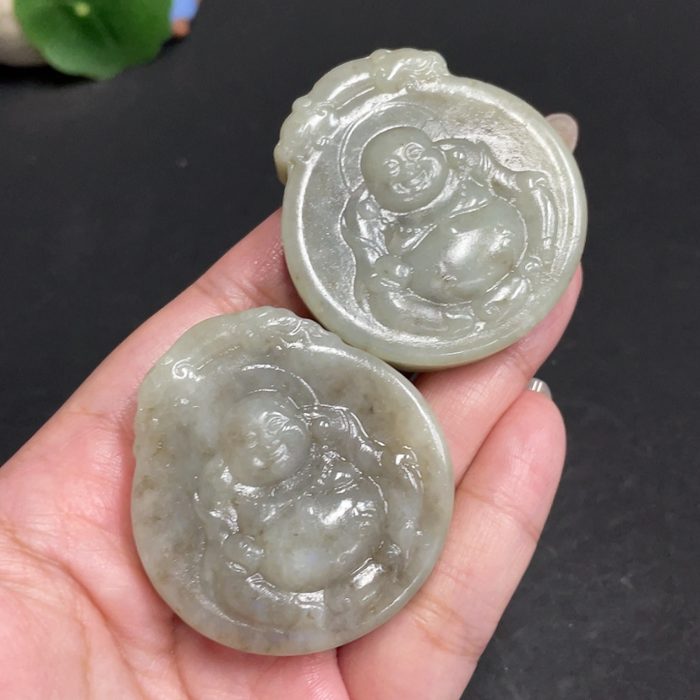 H29431620 Hetian Jade Pendant - Buddha Statue - Containing Other Mineral Components - Total Weight Approx. 91.8g