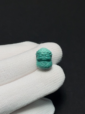 C45412437 绿松石饰品 含其他矿物成分 货品总重约1.72克