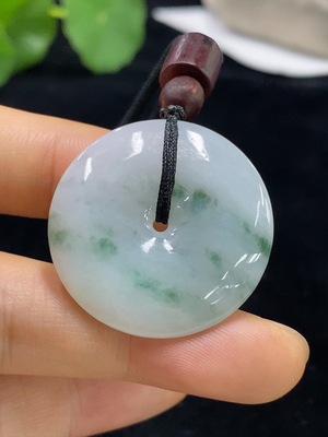 F33910434 Jadeite Peace Pendant, total weight approx. 12.64g (including rope weight)