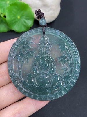 F46601619 翡翠观音挂件 货品含绳总重约27克