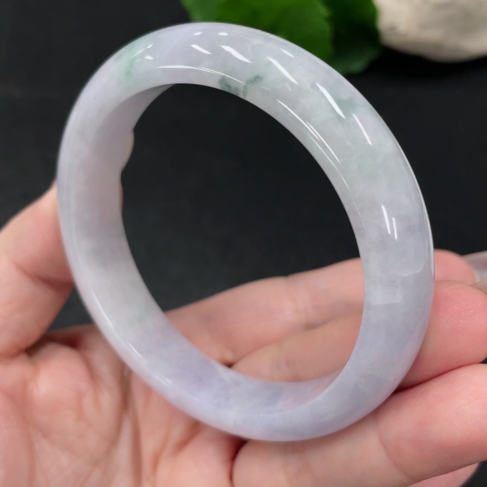 F34068830 Jadeite Round Bangle Size 58 Total Weight Approx. 56.7g (Including Other Mineral Components)