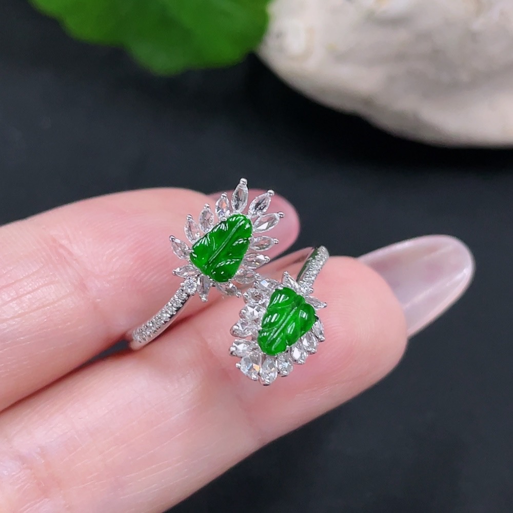 F34033228 Jadeite inlaid ring 18k with diamond size 15 total weight about 3.42g