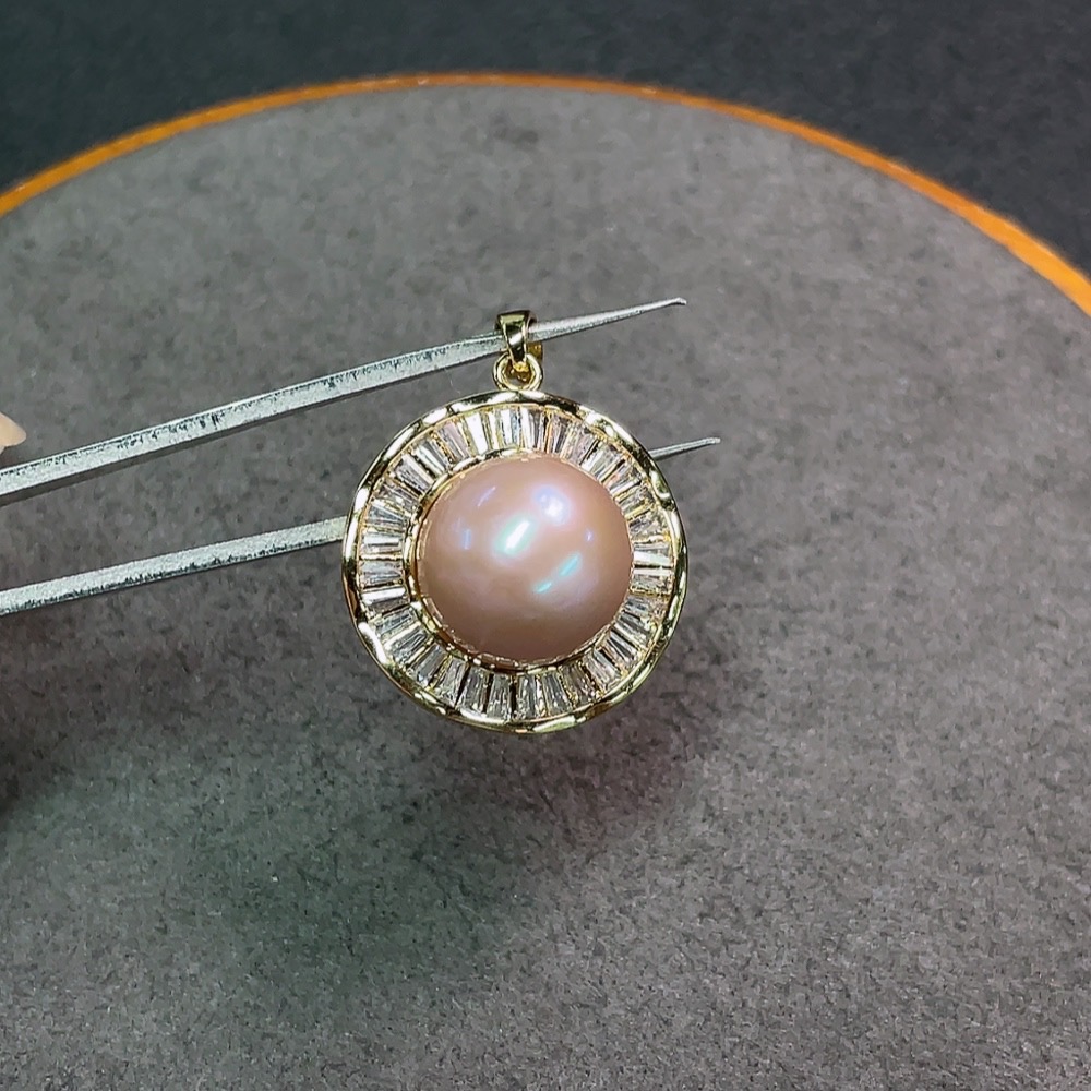 C34037974 Pearl Pendant Non-Gold Total Weight Approx. 6.02g Size About 12.7mm