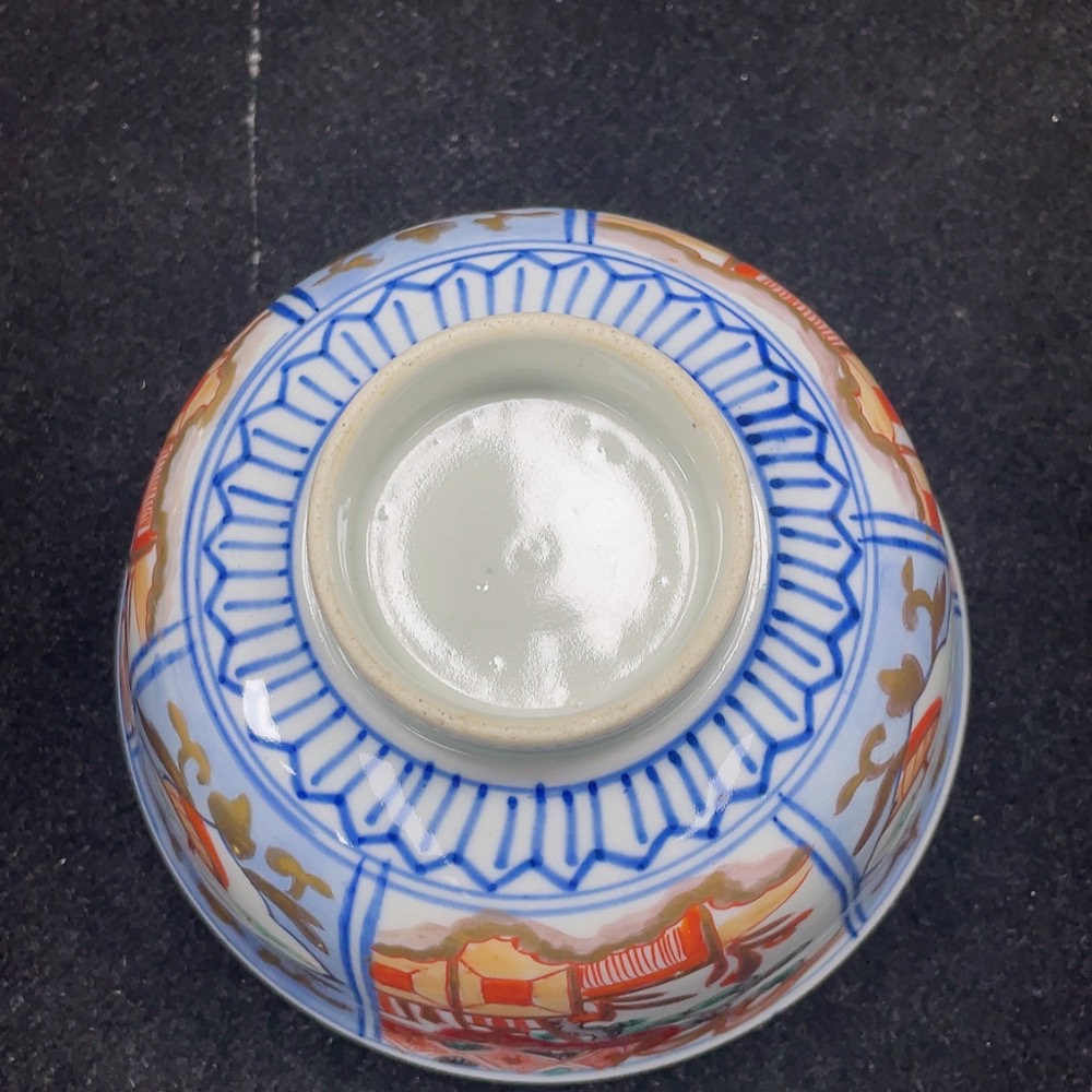 W32714812 Ceramic Undamaged Modern Painted Lidded Bowl (size as per actual item)