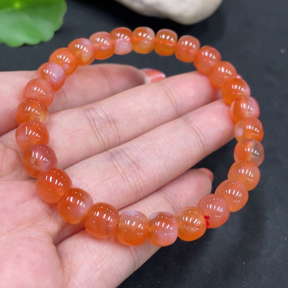 H34053652 Yanyuan Agate Bracelet, approx. 7.8mm beads, total weight approx. 20.2g