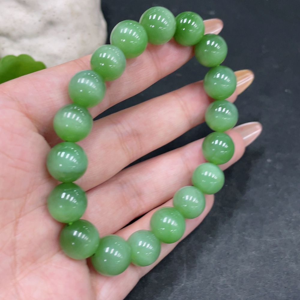 H31672433 Hetian Jade Bracelet, approx. 10.6mm, total weight approx. 35.5g