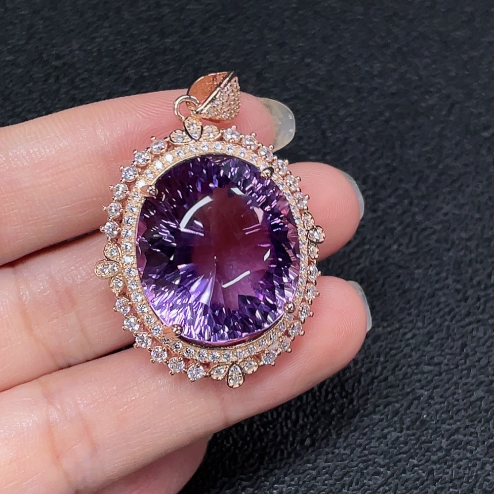 C34006703 Crystal Pendant Non-Gold Total Weight Approx. 15.08g