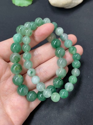 H41919624 非洲翠（独龙玉）手串  最大卡10mm左右   货品总重约41.7g