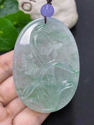 F42971475 翡翠花开富贵挂件 货品总重量约60.6克 配珠非翡翠