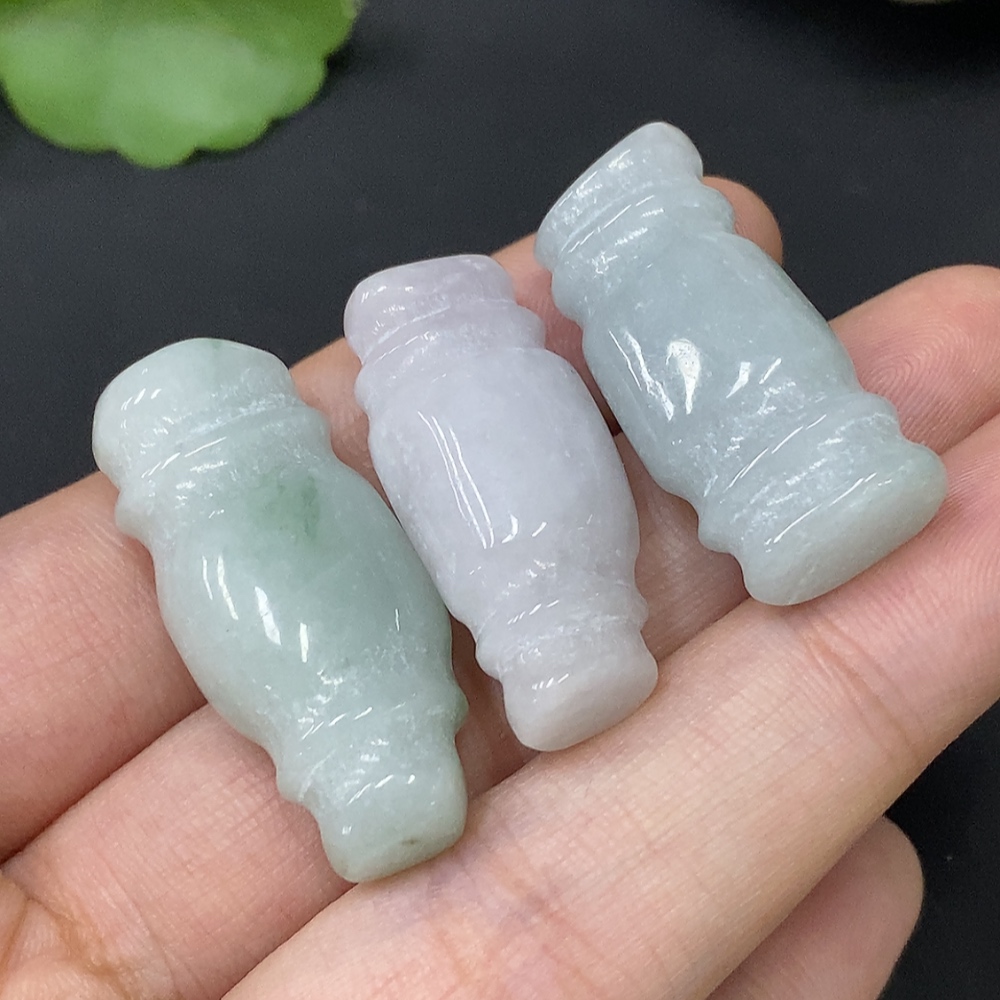 F28198661 Jadeite Pendant Sell as a Lot