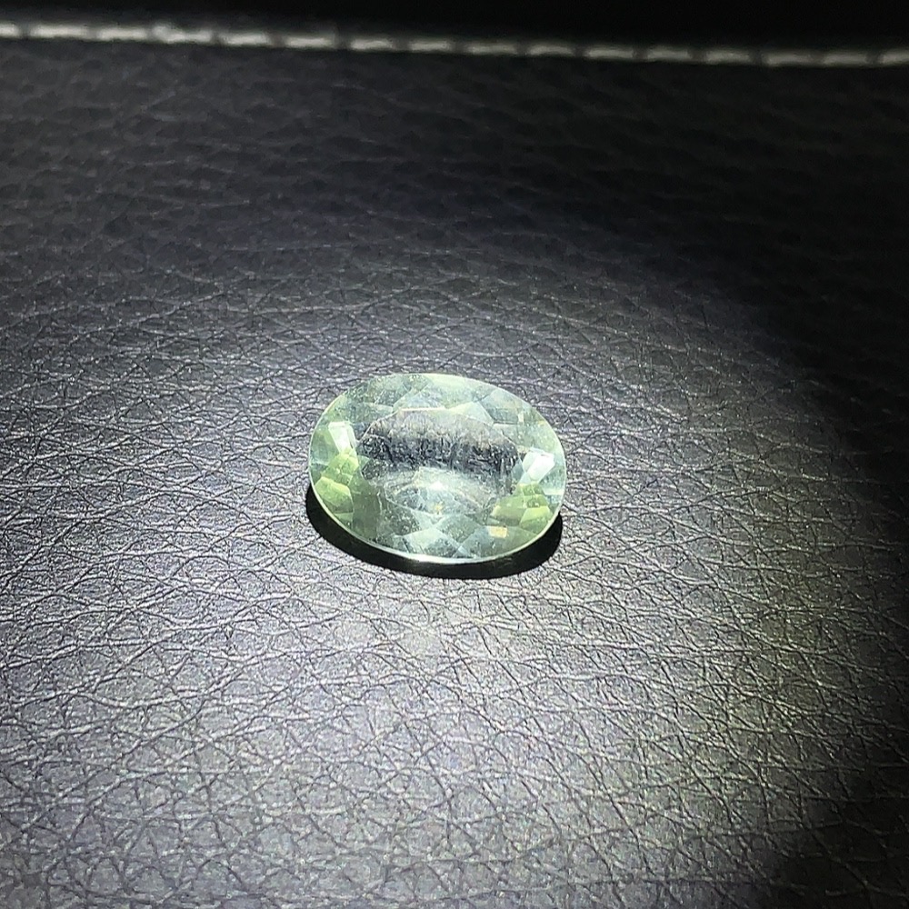 C25910648 Crystal Rough Stone Total Weight Approx. 4.03ct