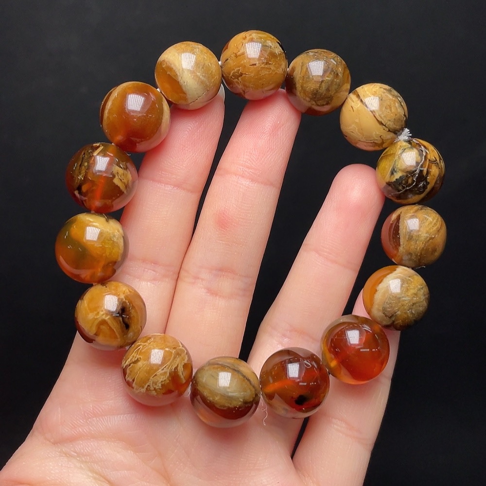 C31640220 Amber and Beeswax Bracelet, Total Weight Approx. 23.9g, Size About 14.3mm