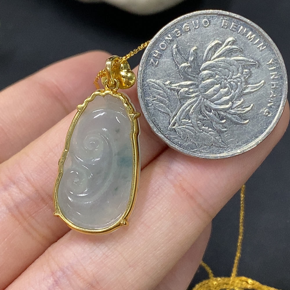 F29357739 Jadeite Pendant Main Body 18k Rest Non-Gold Total Weight with Chain Approx. 4.33g