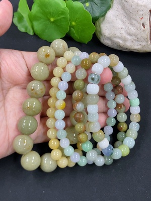 F46598589 翡翠手串 一手走 颜色成因未定 含其他矿物成分  货品总重约123.07g