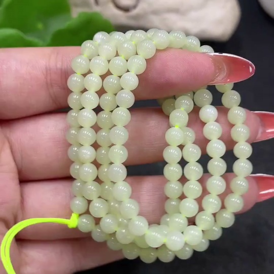 H34016224 Hetian Jade Bead Necklace Approx. 4.8mm Total Weight Approx. 22.5g
