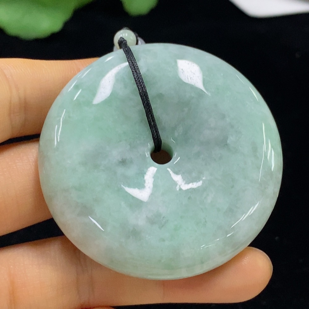 F34043972 Jadeite Peace Pendant Knot with total weight of approx. 83.62g (including rope weight) and non-grade A matching beads