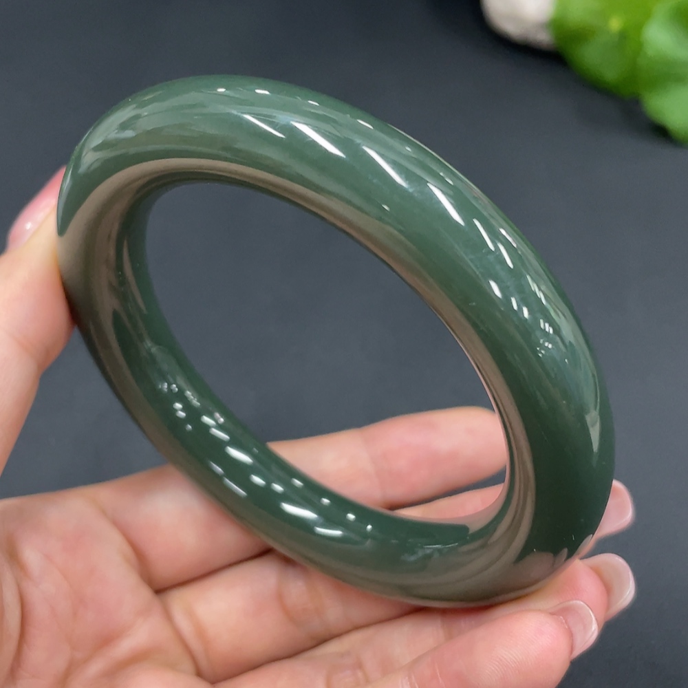 H21338719 Hetian Jade Round Bangle Size 59.3 Total Weight Approx. 81.6g