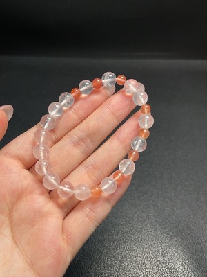 C30469368 Crystal Bracelet with approximately 8mm beads, total weight about 14.99g, paired with Southern Red Agate (visible organic matter)