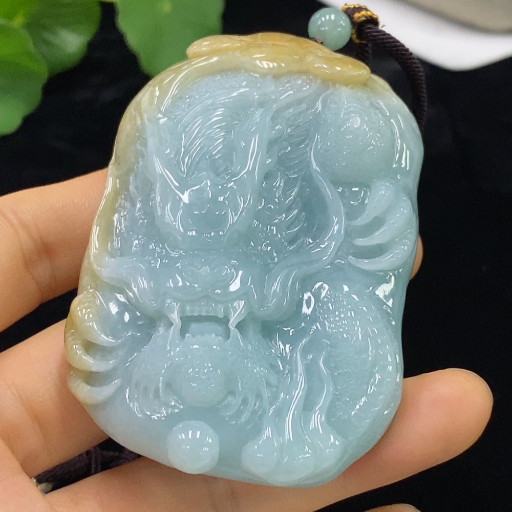 F34948973 Jadeite Dragon Pendant Total Weight Approx. 148.71g (Including Rope Weight) Yellow Part Color Origin Undetermined
