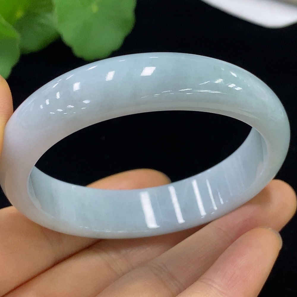 F35133624 Jadeite Concubine Bangle Size 54.6/47.8 Total Weight Approx. 43.62g