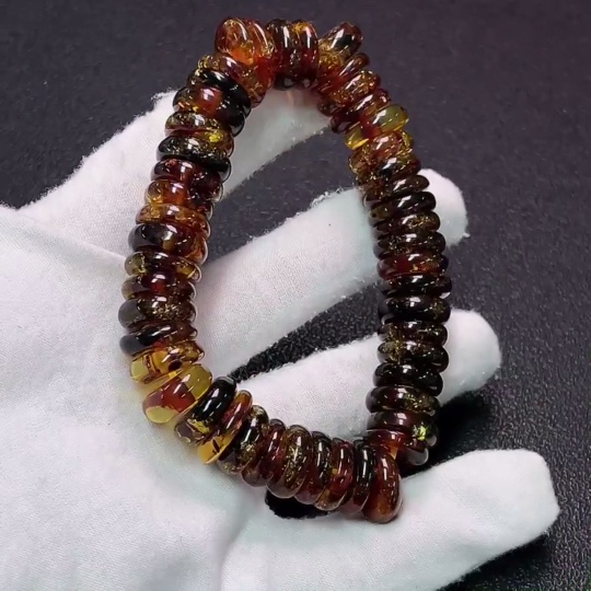 C34039579 Amber Beech Wax Bracelet, Total Weight Approx. 25g, Size 13.3mm