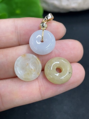 F46516197 翡翠挂件 一手走 非金
