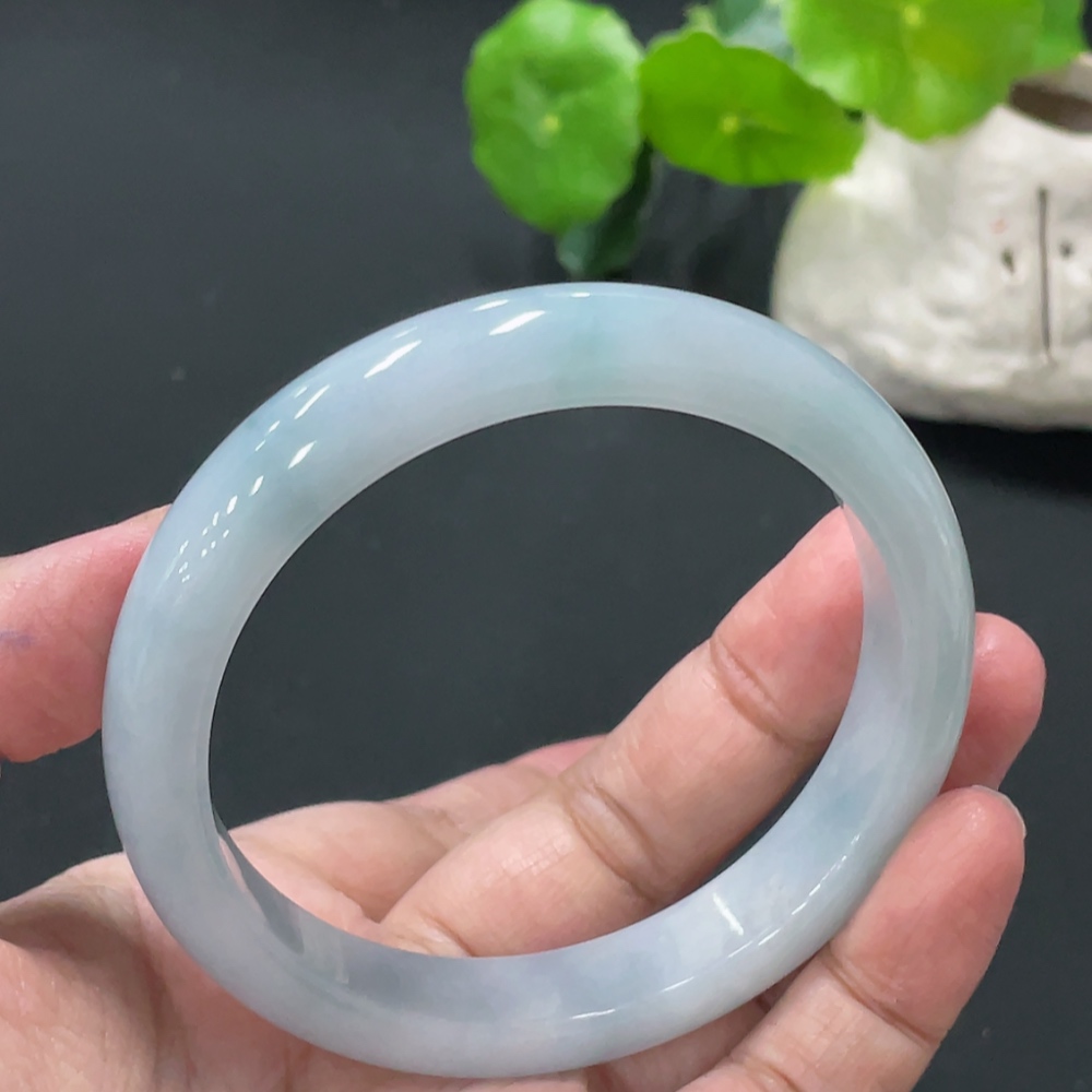 F33910260 Jadeite Round Bangle, Total Weight Approx. 56g, Size 59.9