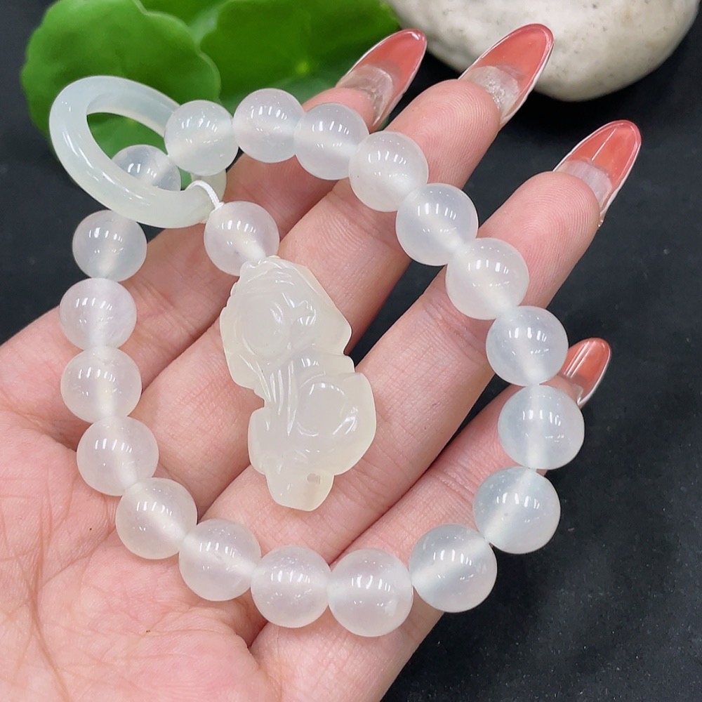 H35085318 Xiuyu (serpentine jade)