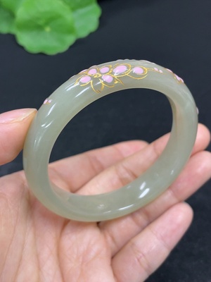 H46532085 和田玉正圈手镯    圈口51    货品总重约39.9g   可见工艺涂层