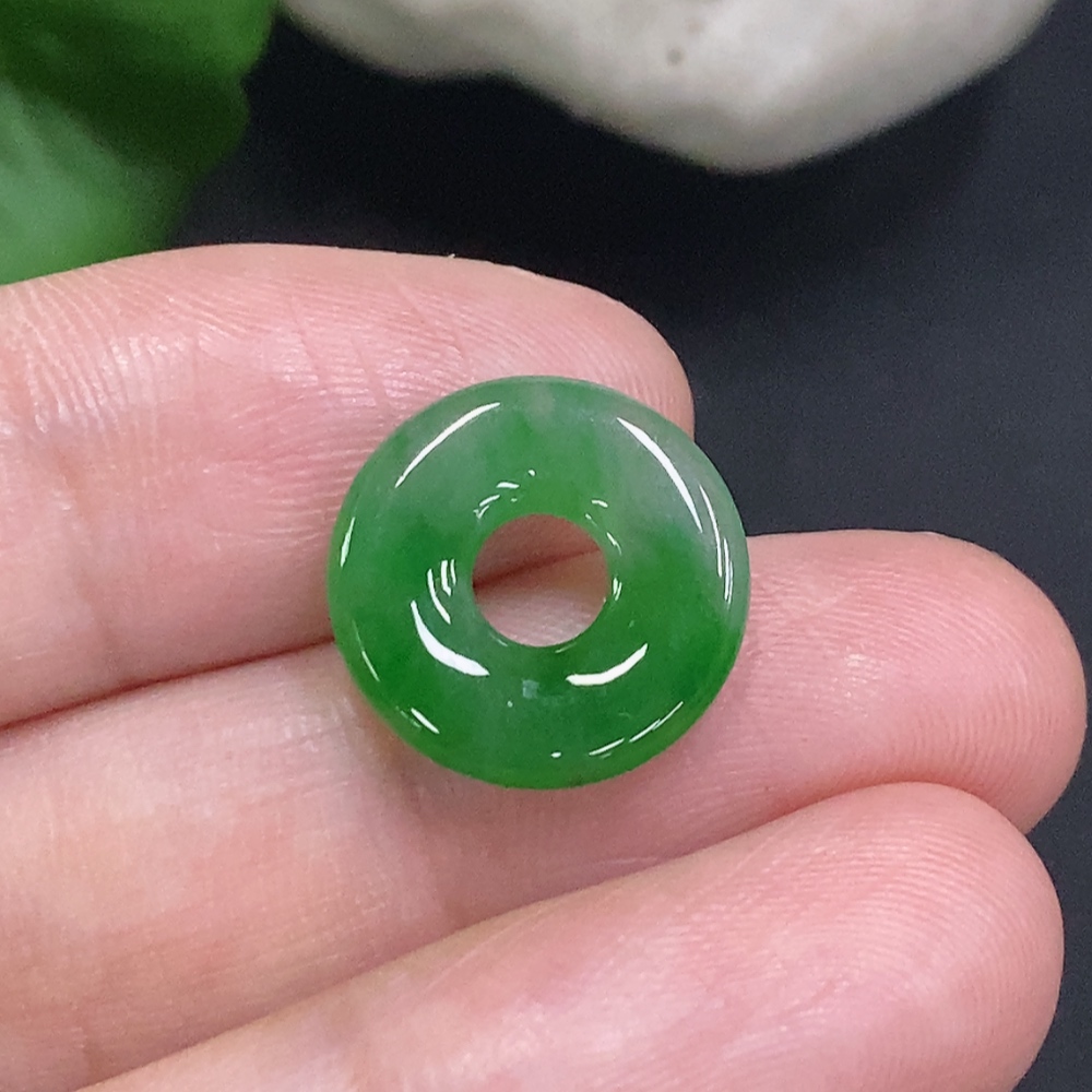F34023783 Jadeite Peace Button, Total Weight Approx. 0.9g