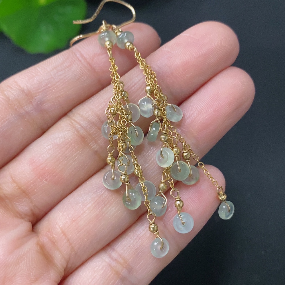 F31589402 Jadeite Inlaid Earrings with Hook (41% Au, Non-Gold Remainder, Total Weight Approx. 3g)