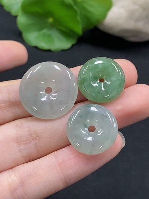 F35115447 Jadeite Safety Buckle Sell as a Lot