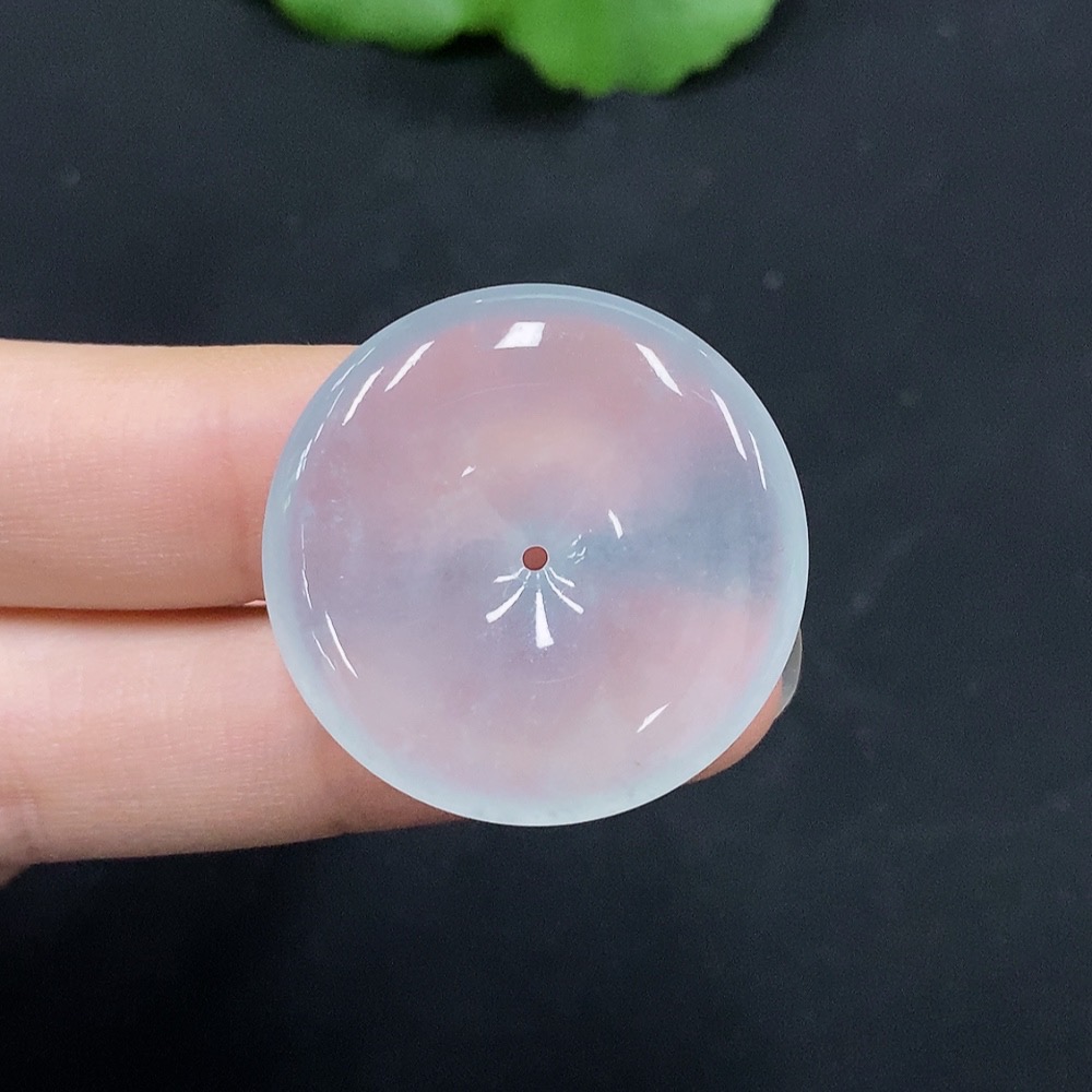 F28280351 Jadeite Peace Knot Pendant Total Weight Approx. 9.11g