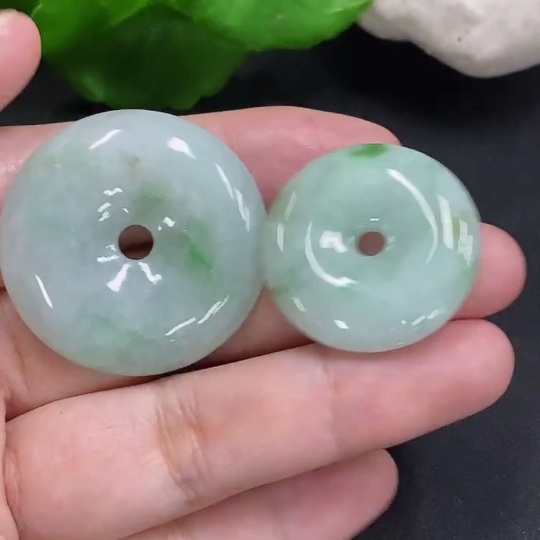 F32801524 Jadeite Safety Buckle Sell as a Lot