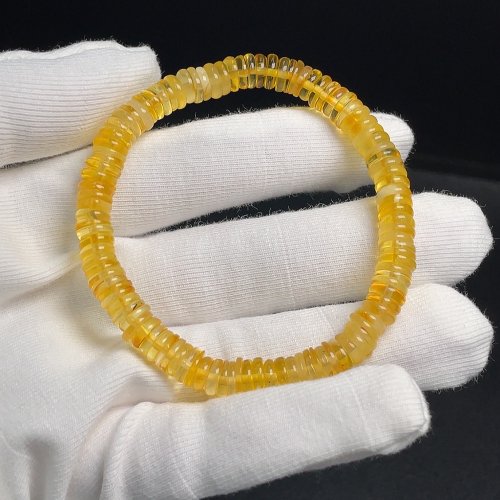 C30512538 Amber Beeswax Bracelet, Approx. 6.8mm, Total Weight Approx. 6.38g