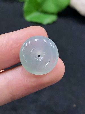 F31683343 JadeitePeace Pendant, Total Weight Approximately 2.47g