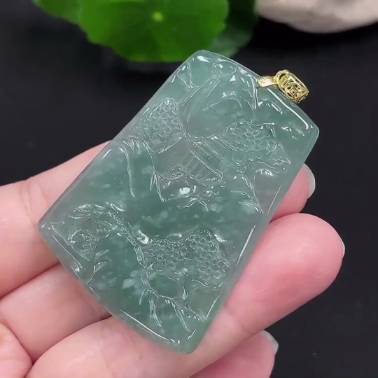 F30460015 Jadeite landscape pendant plaque Total weight about 17g (non-gold-inlaid)