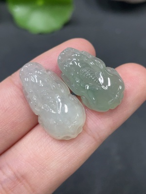 F20268576 Jadeite Pixiu Pendant Sell as a Lot