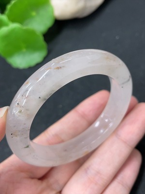 H41945364 非洲翠（独龙玉）正圈手镯  圈口48.7   货品总重约37.4g