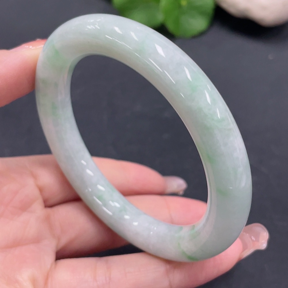 F21345751 Jadeite Round Bangle Size 57.3 Total Weight 65.492g