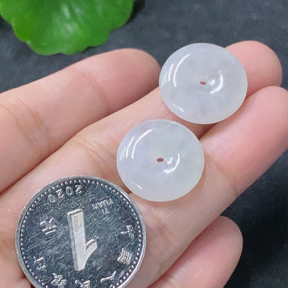 F33943094 Jadeite Peace Knot Pendant