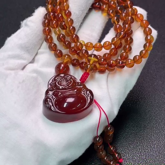 C34039285 Amber Beeswax Pendant, Total Weight Approx. 34.8g, Including Chain