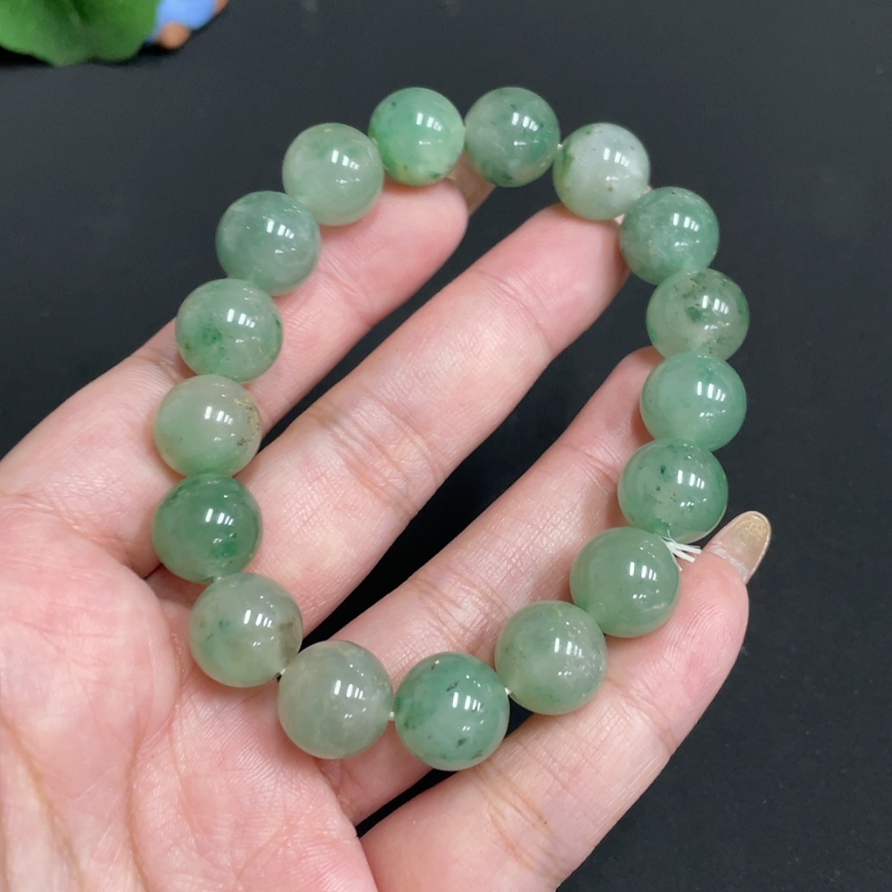 H32738471 African Emerald (Dulong Jade)