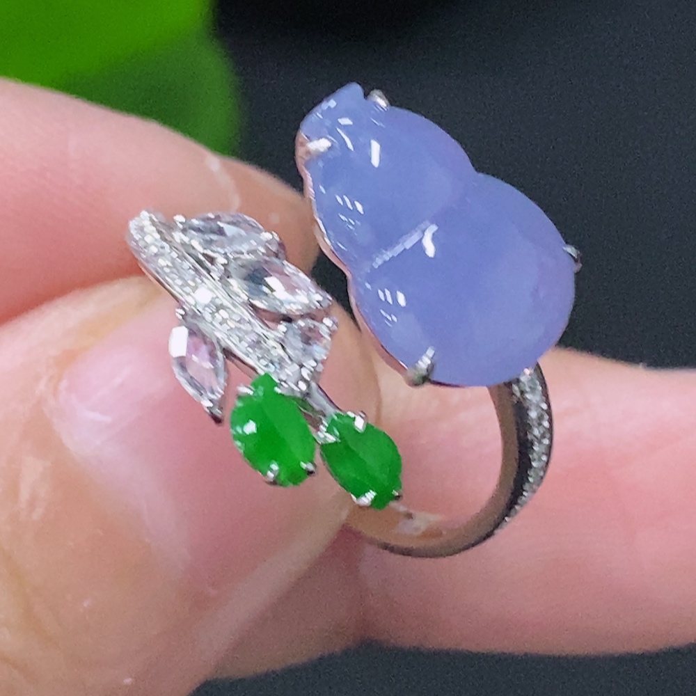 F31692450 Jadeite Inlaid Ring 18k with Diamond Accents Size 13 Total Weight Approx. 3.08g