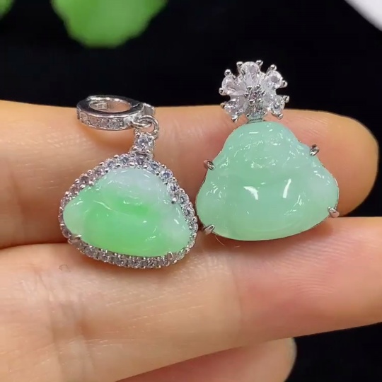 F35095143 Jadeite Buddha Inlaid Pendant Non-Gold