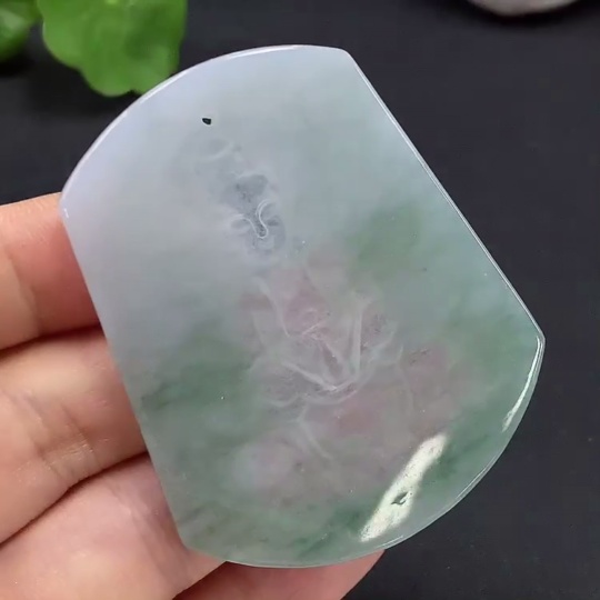 F17933914 Jadeite Guanyin Pendant