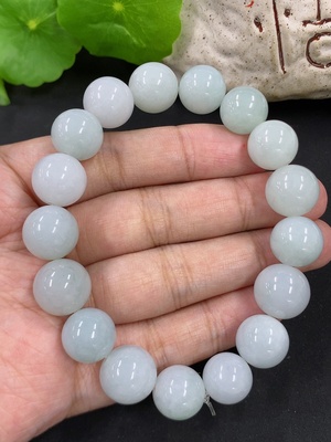 F46599092 翡翠手串 最大卡12.9mm左右  货品总重约53g